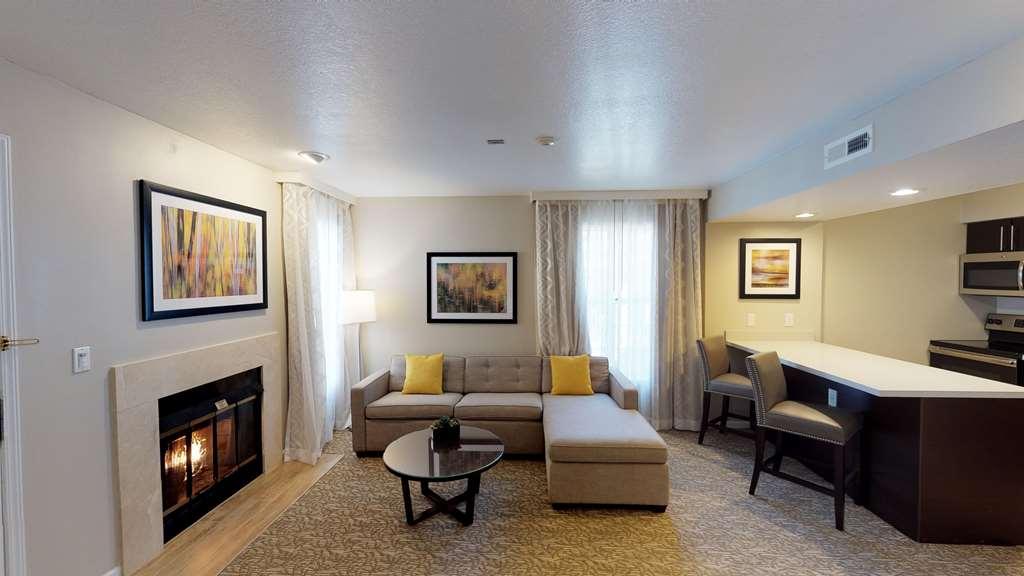 Chase Suite Hotel Newark Fremont Bilik gambar